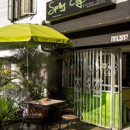 Spring City Hostel Медельїн Екстер'єр фото
