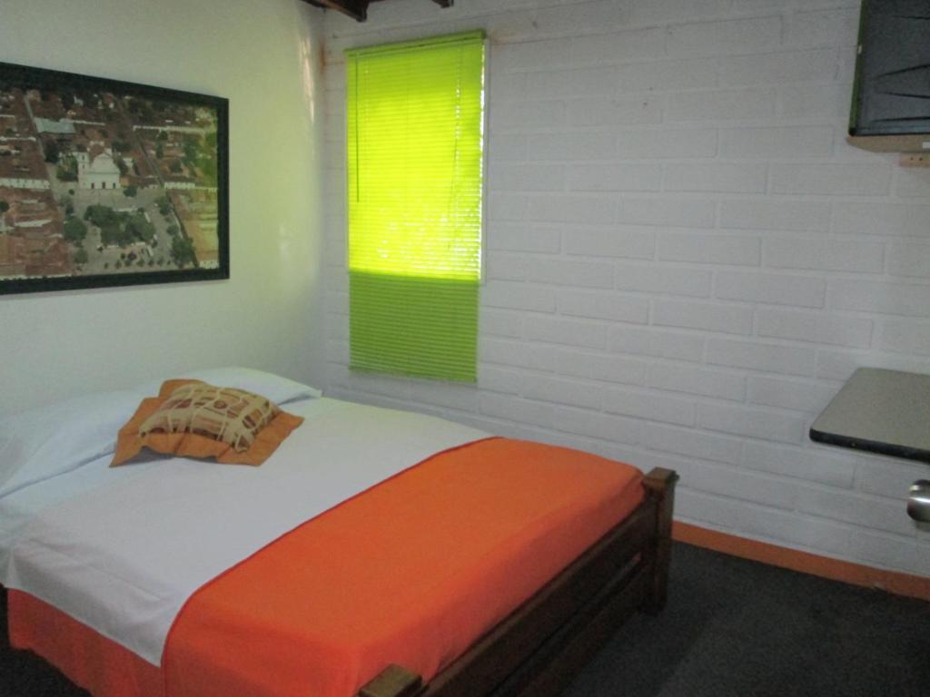 Spring City Hostel Медельїн Екстер'єр фото