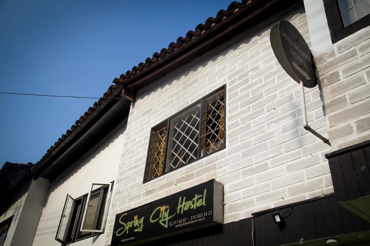 Spring City Hostel Медельїн Екстер'єр фото